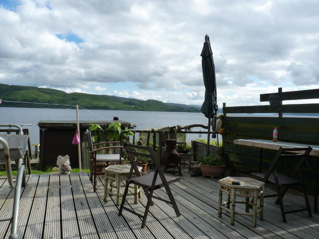 Quirky Lochside Home Инверари Экстерьер фото